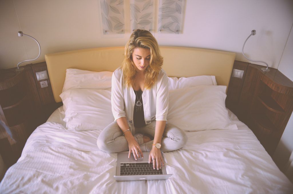 How to Work From Home as a Virtual Assistant