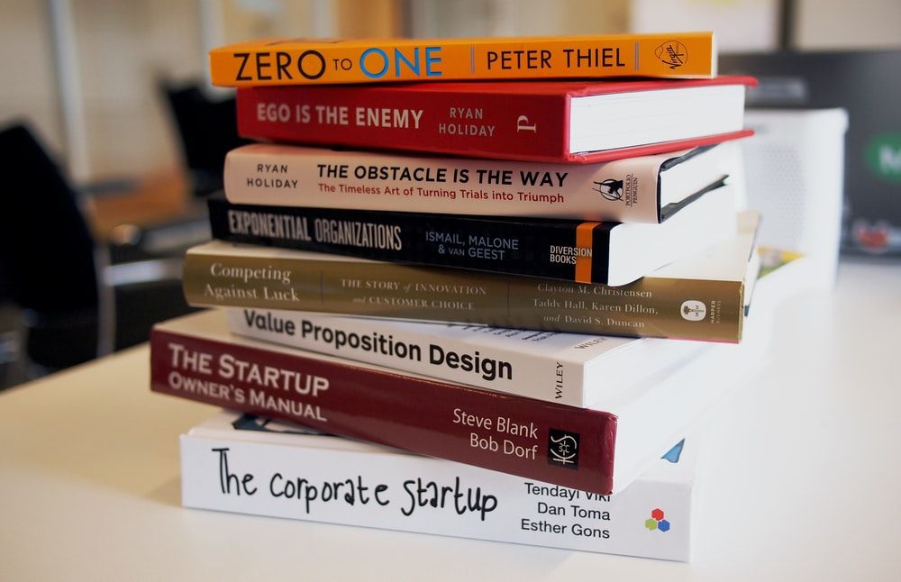 The 10 Best Books For Aspiring Entrepreneurs in 2023